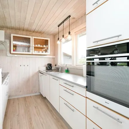 Cozy In With Kitchen Holiday home *