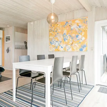 Cozy In With Kitchen Lokken